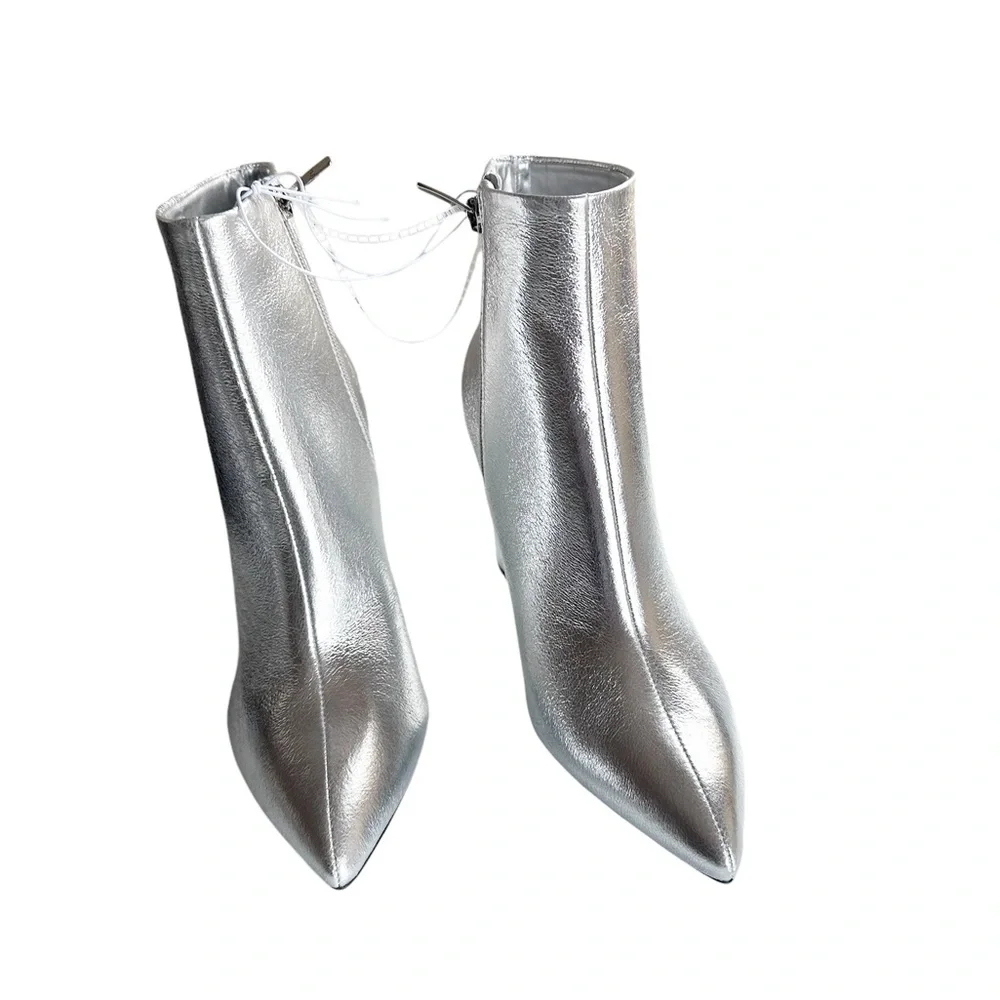 NEW MARC FISHER SILVER Metallic POINTED TOE BLOCK HEEL BOOT ZIPPER - Picture 3 of 7